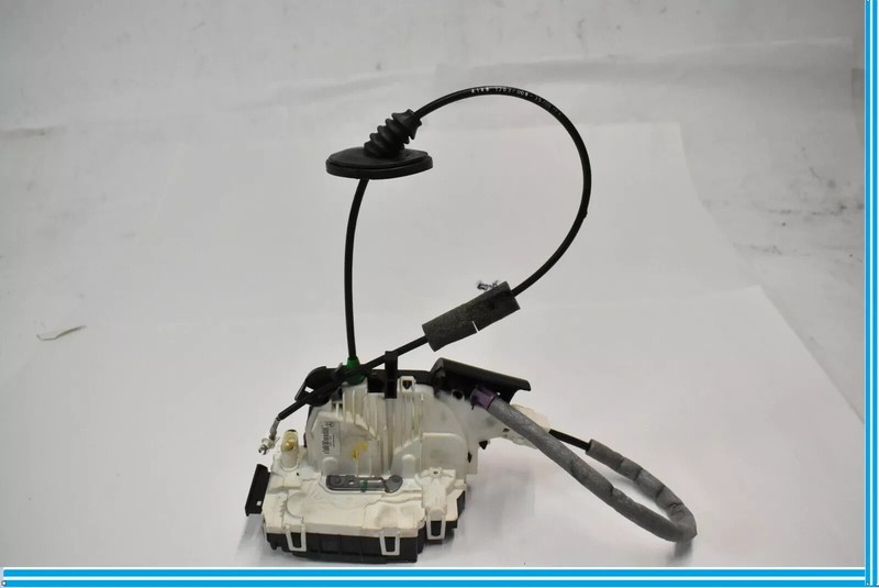 10-12 Mercedes W207 E550 E350 Front Right Door Lock Latch Actuator OEM