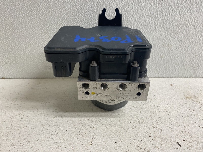 2018-2021 Honda Clarity ABS Anti Lock Brakes Pump Brake Actuator & Modulator