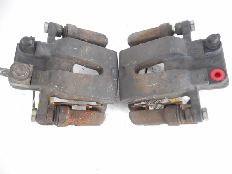 15-18 Chrysler 300 Rear Brake Caliper Set Left Right Driver Passenger OEM