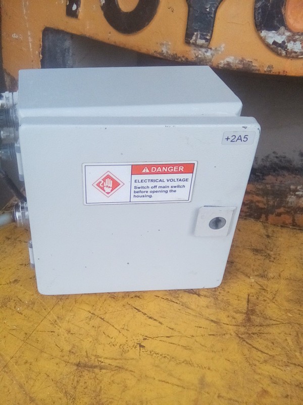 Rittal EB 1549.009 Enclosure 8"X8"X5"