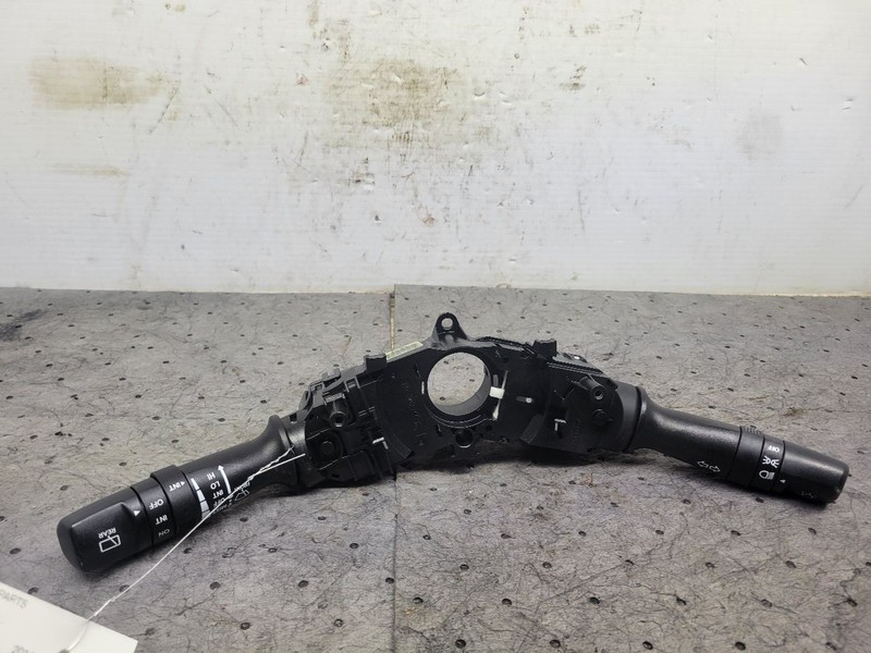 Column Switch Hatchback GT Turn Signal Canada Market Fits 11-17 ELANTRA 1666560