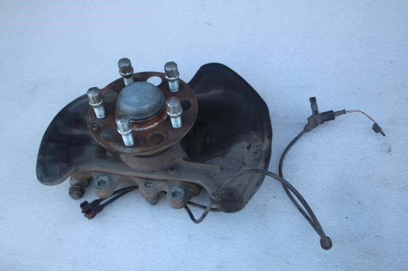 2010-2015 MERCEDES C250 C350 C204 RIGHT FRONT SPINDLE KNUCKLE HUB RWD