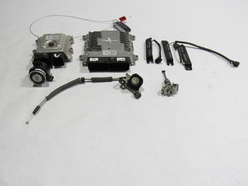 17-20 Genesis G80 2018 Engine Motor Transmission Control Module Key Lock Set :A