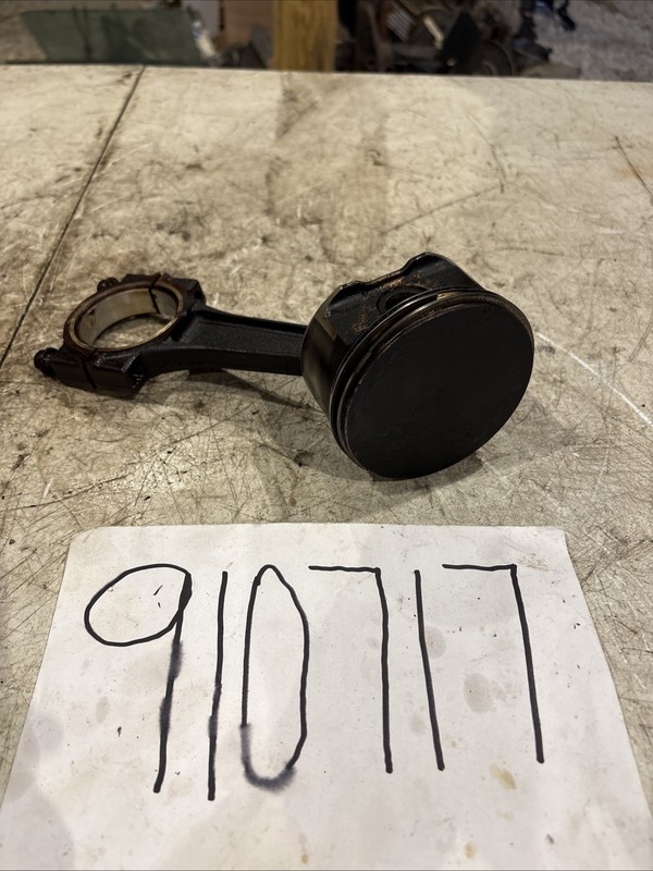 2001 - 2003 Dodge Durango PowerTech 4.7L Piston & Connecting Rod #4