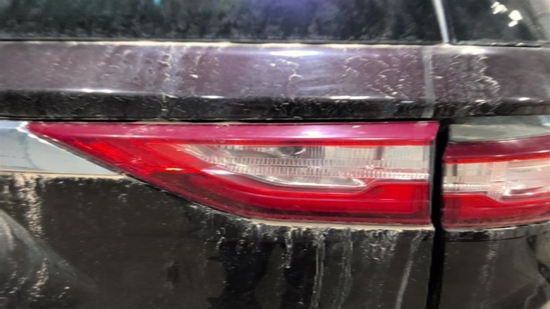Passenger Tail Light Lid Mounted Fits 18-21 TRAVERSE 3427968