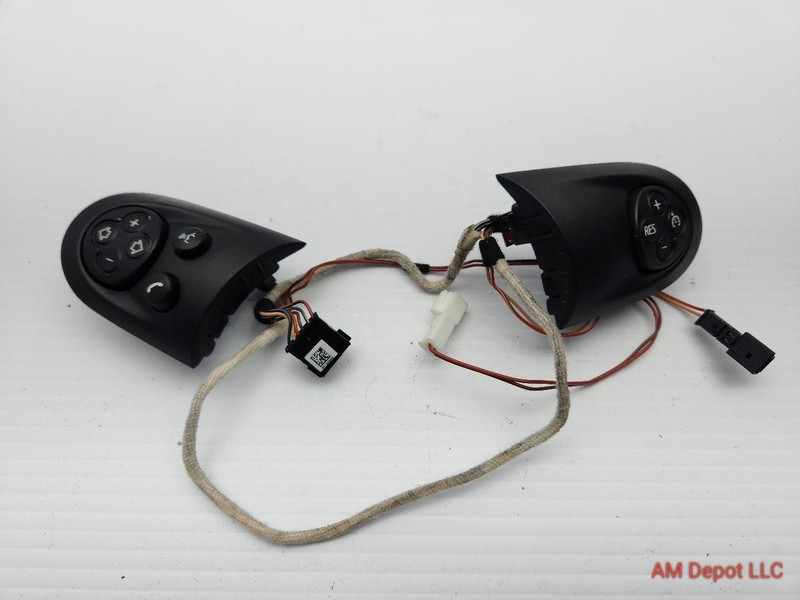 2013 Mini Cooper S R56 R57 R55 R58 R59 R60 Steering Wheel Switch Set L+R 9226804