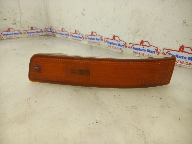 90 91 92 93 94 LEXUS LS400 DRIVER LEFT SIDE MARKER TURN SIGNAL LIGHT