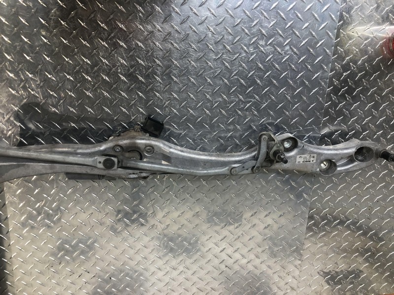 2006-2008 BMW 750I E65 E66 Wiper Motor With Linkage Oem Tested