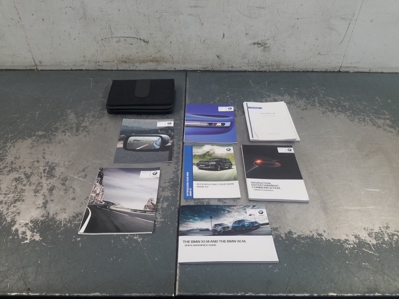 2015 BMW X5M F85 Owners Manual #9227 VV5