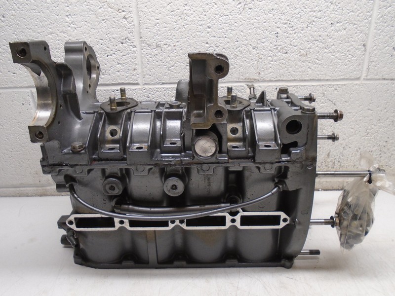 Z4b Mercury Mariner 45 Hp Cylinder Block Assembly 863-8981A6