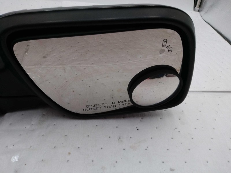 2013 Ford Explorer Right Front Door Glass Grey OEM 285060 86K Miles Used