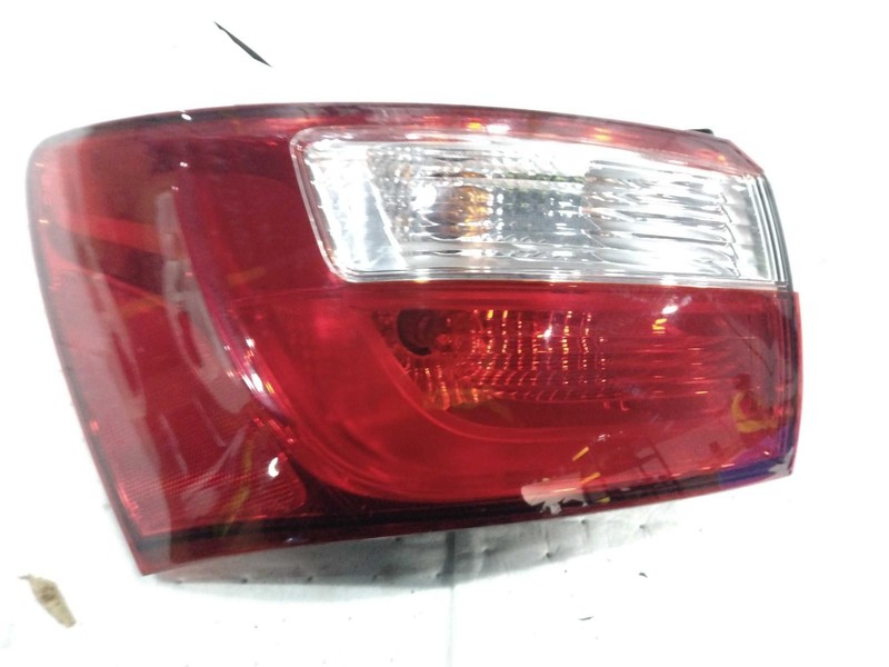 Used Left Tail Light Assembly fits: 2016 Kia Rio Sdn quarter panel mounted incan