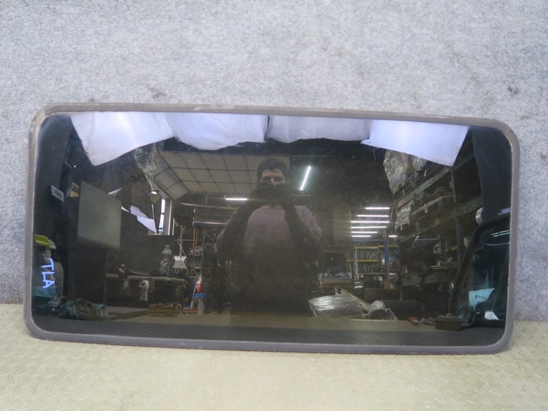 1991-1994 TOYOTA LAND CRUISER FJ80 FRONT UPPER SUNROOF MOON ROOF WINDOW GLASS