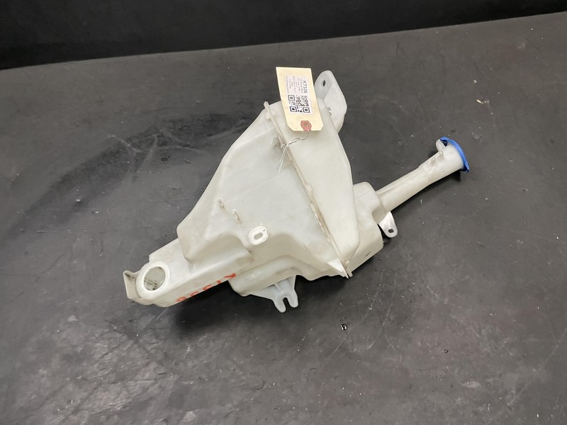 Windshield Washer Reservoir 2018 Kia Soul 98610-B2000 2014 2015 2016 2017 2019