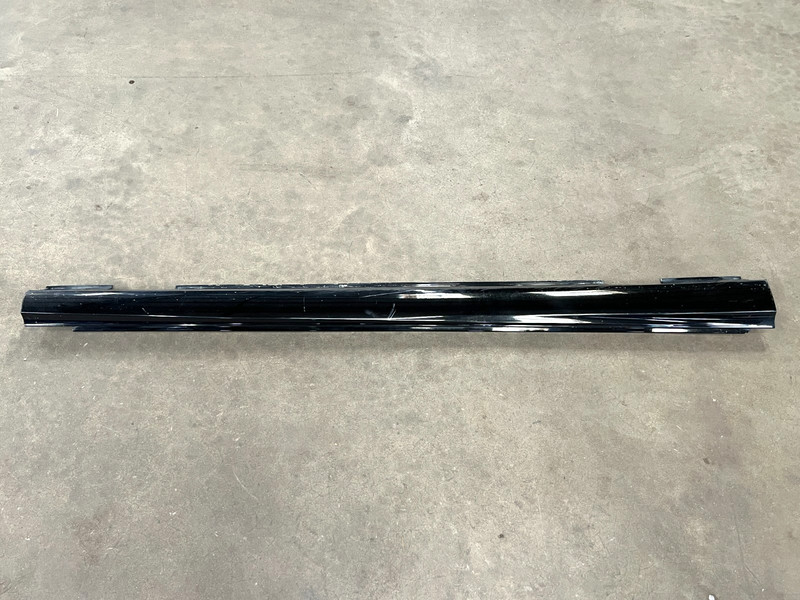 ⭐14-19 MERCEDES CLA250 LEFT DRIVER SIDE SKIRT ROCKER PANEL MOLDING OEM LOT2739