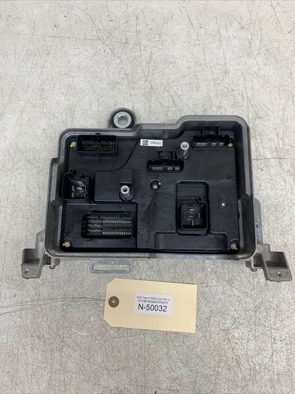 20-23 Tesla 3 Vehicle Control Module Front Body Controller 1583991-03-C 50032 U2