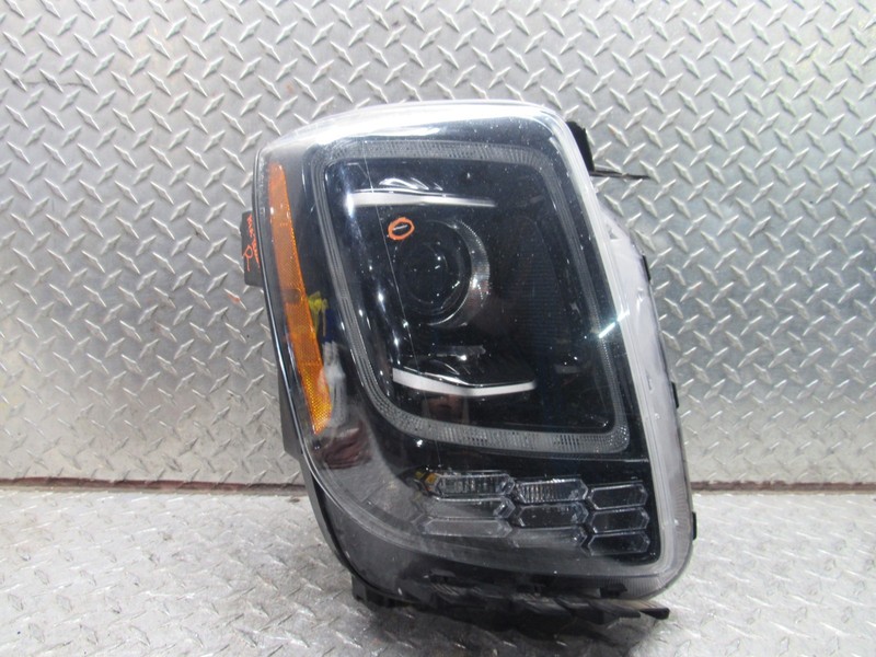 2020 2021 2022 KIA TELLURIDE RIGHT FRONT PASSENGER HEADLIGHT HALOGEN