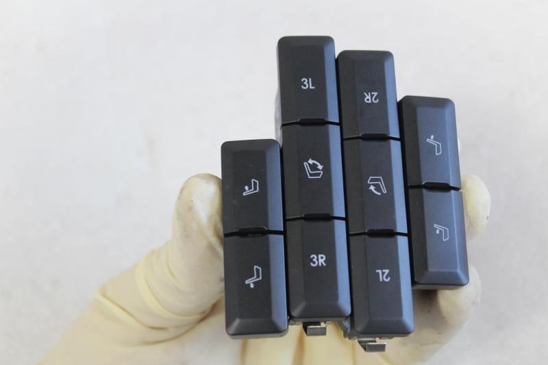 2018 2019 2020 2021 LINCOLN NAVIGATOR REAR SEAT SWITCHES 4 PIECES EBONY