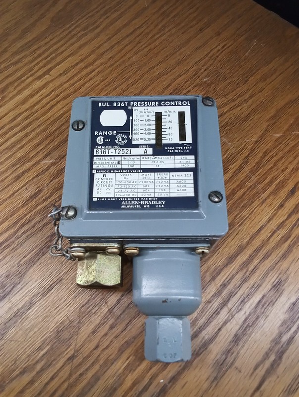 Allen Bradley 836T-T252J Ser. A