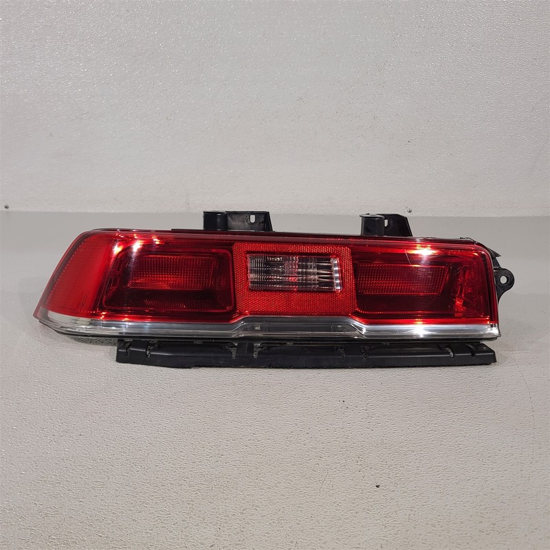 14-15 Camaro Ss Taillight Driver Tail Lamp Lh Aa7308