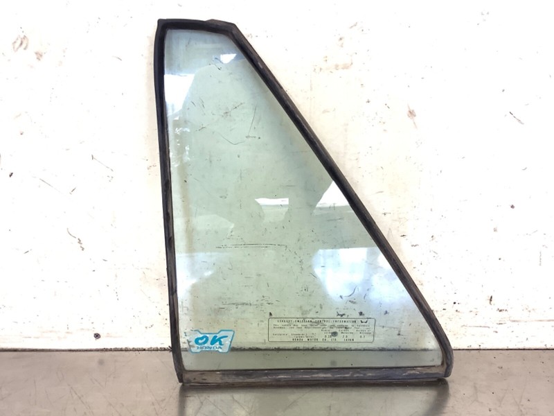 82-85 Accord 4Dr Sedan Left Rear Door Quarter Vent Glass Triangle Window OEM