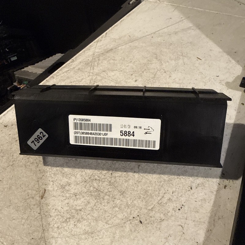 12 Chevrolet Equinox Electronic Temperature Control Module OEM 13585884