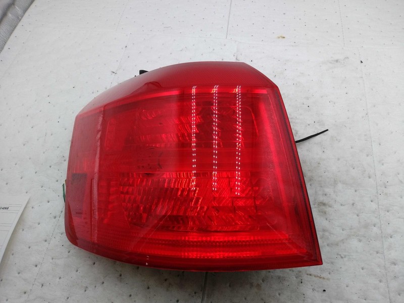 2010 GMC Terrain Left Tail Light Assembly Brown 6073 151K Miles Used