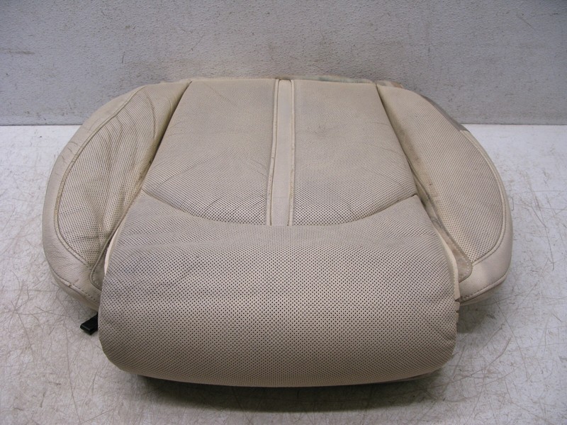 11-18 AUDI D4 A8 A8L QUATTRO FRONT LOWER BOTTOM CUSHION SEAT RIGHT OEM 082523
