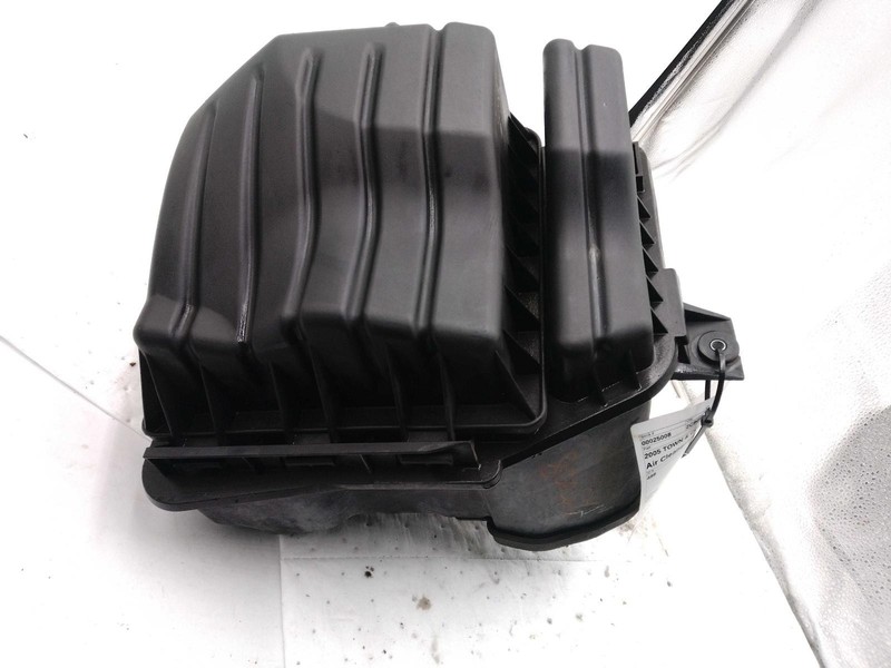 2005 Chrysler Town & Country Air Cleaner Assembly OEM 04861356AA Used