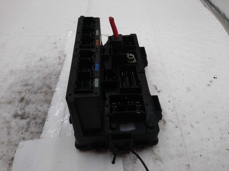 2014 Chrysler 200 Integrated Power Module OEM 4692346AB 118K Miles Red