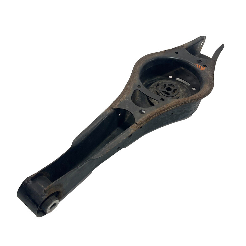 VOLKSWAGEN PASSAT 2012-2022 REAR LEFT OR RIGHTSIDE LOWER CONTROL ARM OEM 1PCS