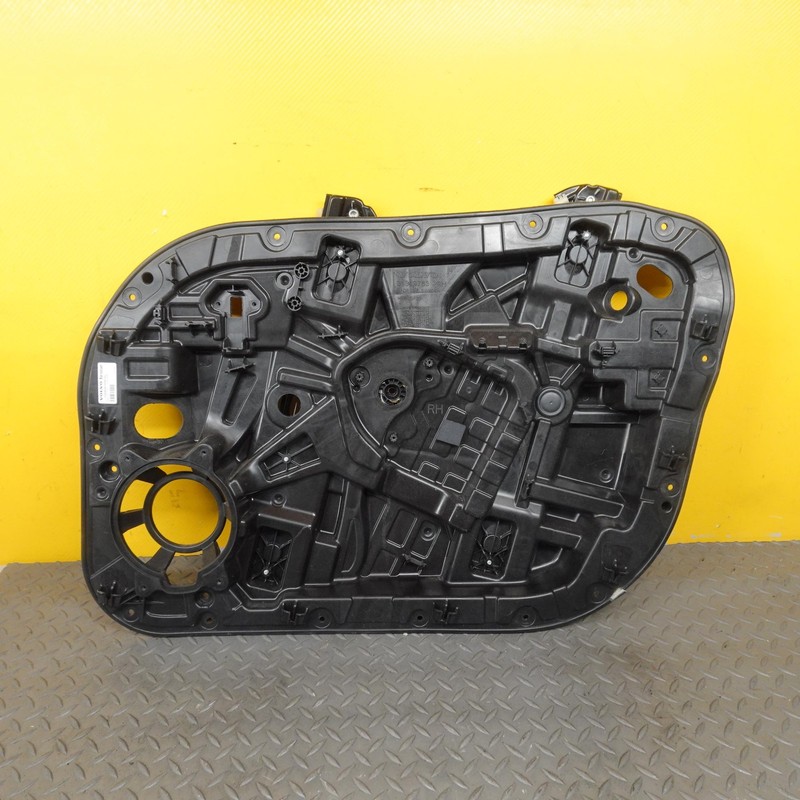 2016-2024 VOLVO XC90 FRONT RIGHT SIDE DOOR WINDOW REGULATOR PANEL OEM 31349763