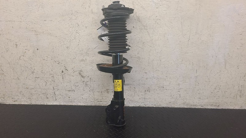 24-25 Buick Envista Front Right Passenger Shock Strut Assembly OEM 42733364