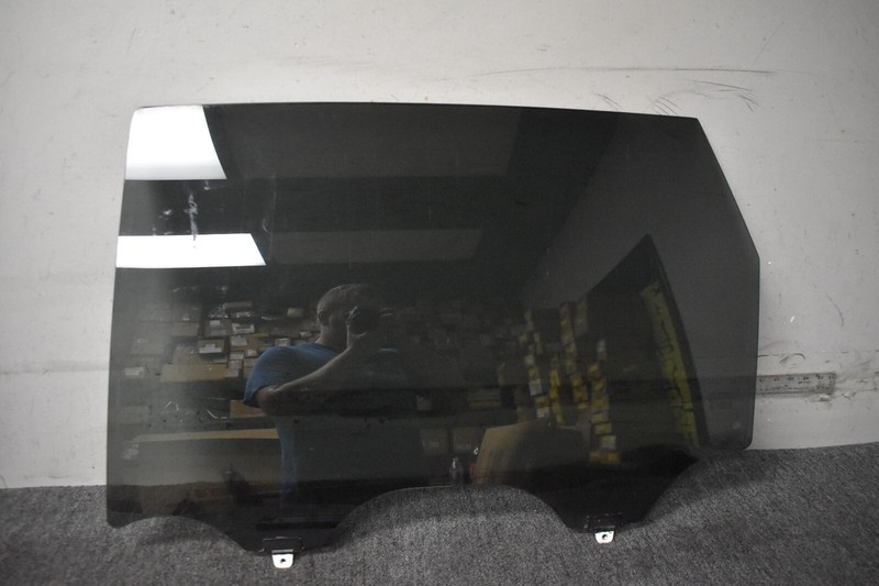 MERCEDES BENZ GL CLASS WINDOW GLASS FACTORY OEM
