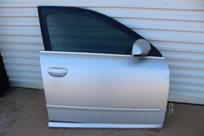 2005-2008 AUDI A4 FRONT RIGHT PASSENGER DOOR SHELL PANEL W/ GLASS SILVER OEM