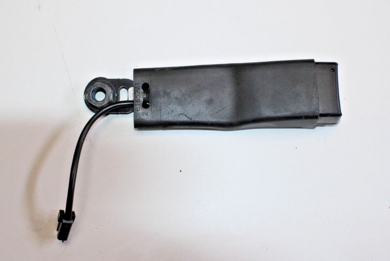 Used Front Left Seat Belt 10-12 Chevrolet Malibu bucket driver buckle LTZ t33
