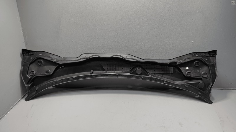 2017-2020 ACURA MDX FRONT WINDSHIELD WIPER COWL VENT GRILLE COVER PANEL OEM