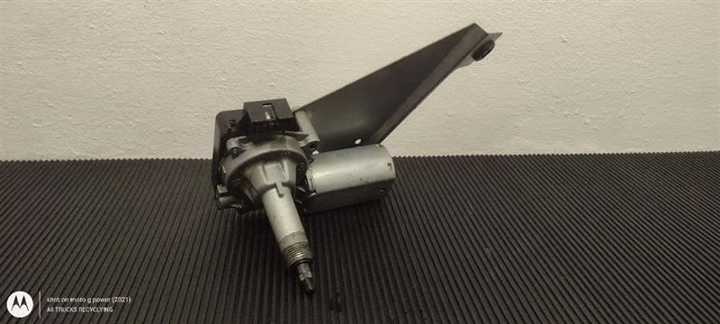 2003 GMC Envoy Rear Wiper Motor OEM 25805561
