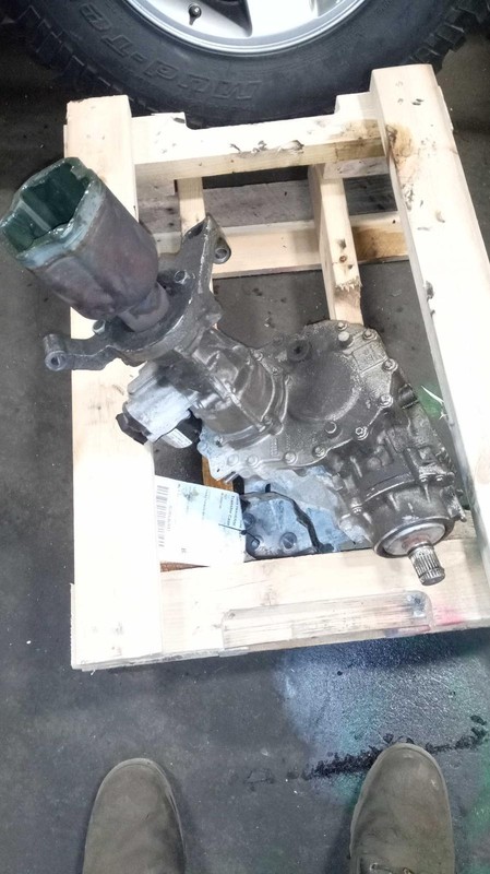 Used Transfer Case Assembly fits: 2019 Chevrolet Traverse 3.6L ID 84425923 Grade