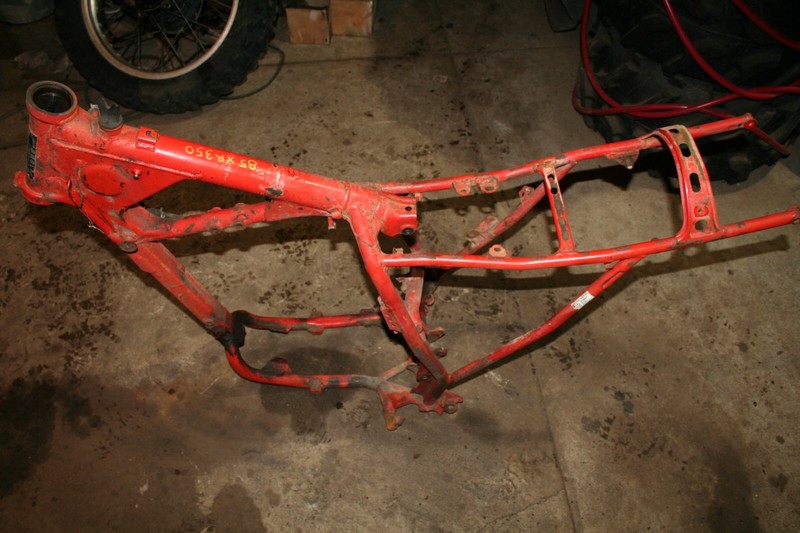1985 Honda XR 350R Main Frame OEM 85 G
