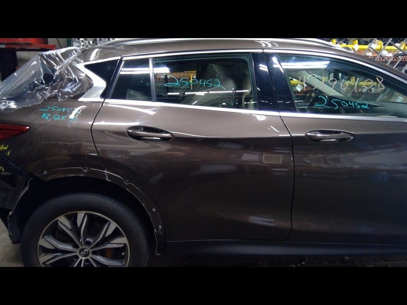Passenger Rear Side Door Electric Fits 17-19 INFINITI QX30 1693362