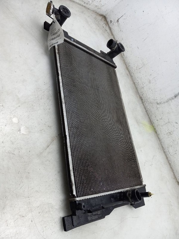 14 15 16 17 18 19 TOYOTA COROLLA LE RADIATOR