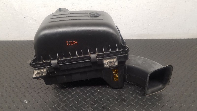 02-13 Dodge Ram 1500 4.7L Air Cleaner Box OEM 53032405AD