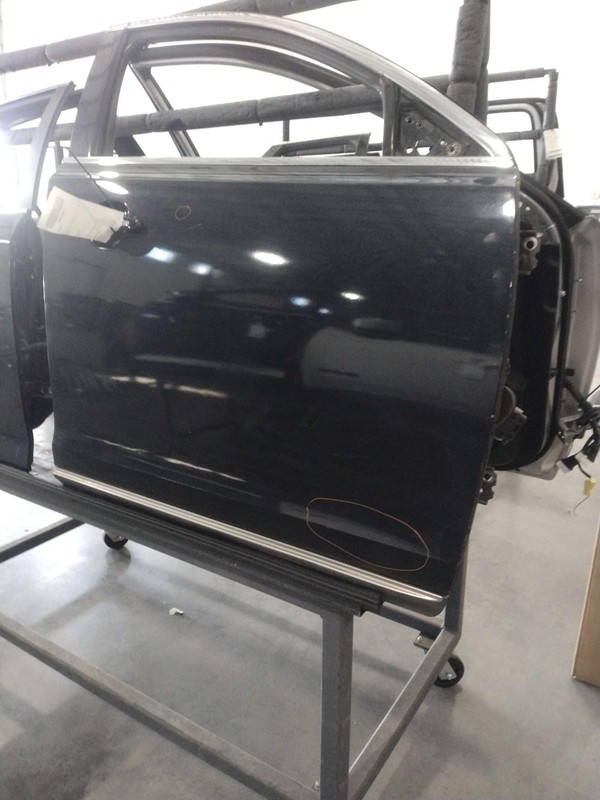 2013 Lincoln MKS Right Front Door Black OEM Used 544677 - Scratch Damage