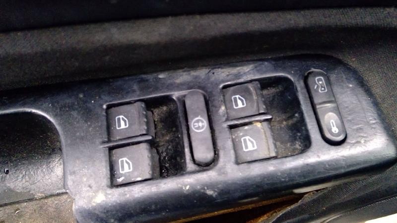 Door Switch Front JETTA 00 01 02 03 04 05 06 07 08 09 10 11