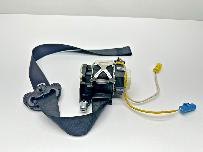 8–13 BMW E82 1-Series 135i M Coupe Front Right Passenger Seat Belt Retractor OEM