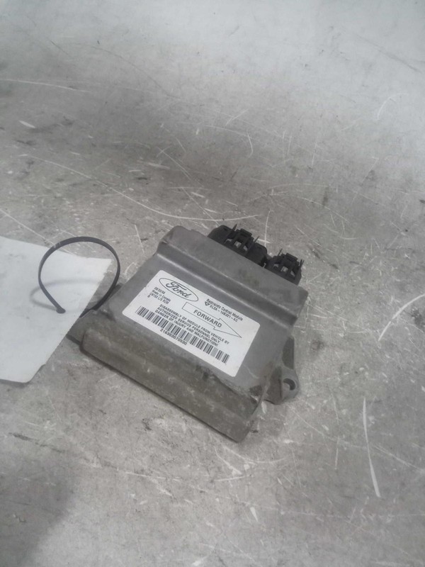 Used Air Bag Module fits: 1999 Ford Explorer Air Bag RH kick panel w/roof air ba