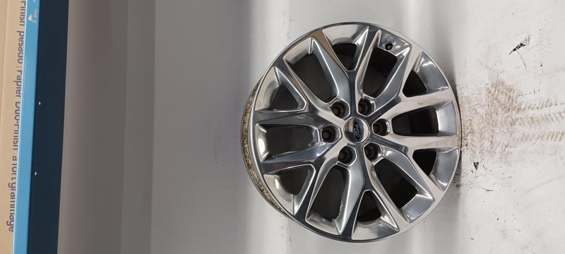 15-'21 FORD EXPEDITION Wheel 20x8-1/2 aluminum 6 Y spoke OEM Grade B