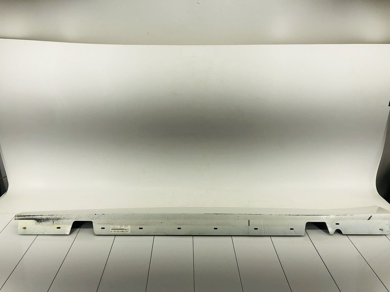 09-12 BMW 328I E90 LEFT SIDE ROCKER PANEL MOLDING ALPINE WHITE OEM #156