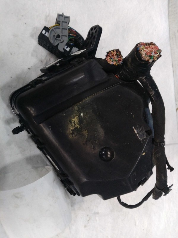 2015 KIA Forte OEM Fuse Box Black 91212A7841 91212A7842 91212A7843 74000MI
